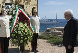 Mattarella-Lampedusa-600x300