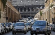 Rientra la protesta dei tassisti, oggi si fermano i mezzi pubblici a Roma