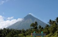 Filippine; Pericolo di grave esplosione del vulcano Mayon migliaia gli evacuati